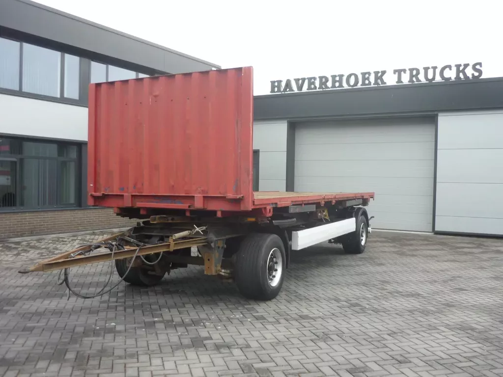 Krone AZ 2as anhanger with twistlocks and plateau