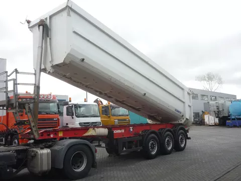 Schmitz Cargobull SKI 24